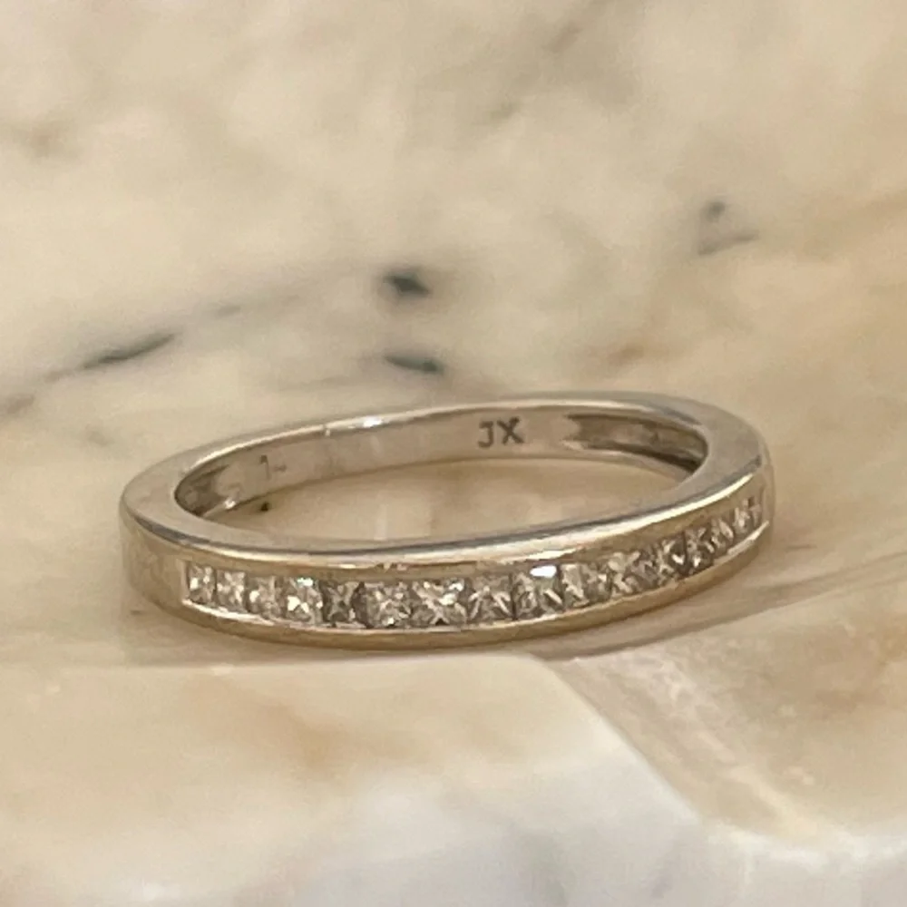 Solid 14K white gold diamond ring natural princess diamonds stacking band VTG - Picture 8 of 15